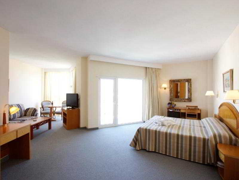 Hotel Sabina Кала Милор Екстериор снимка