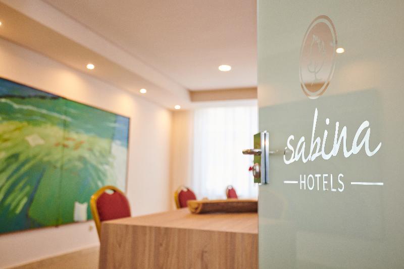 Hotel Sabina Кала Милор Екстериор снимка
